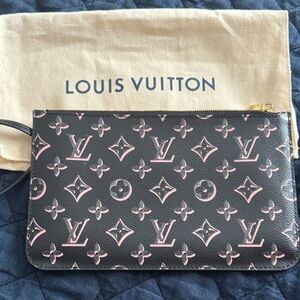 Louis Vuitton Pochette Accessoires – Black Mono w/Pink Print - RARE!!